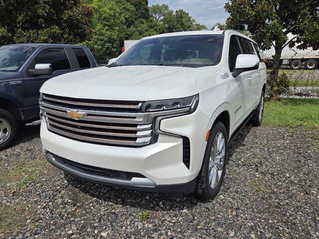 Used 2024 Chevrolet Suburban High Country w/ Premium Package RWD image 7