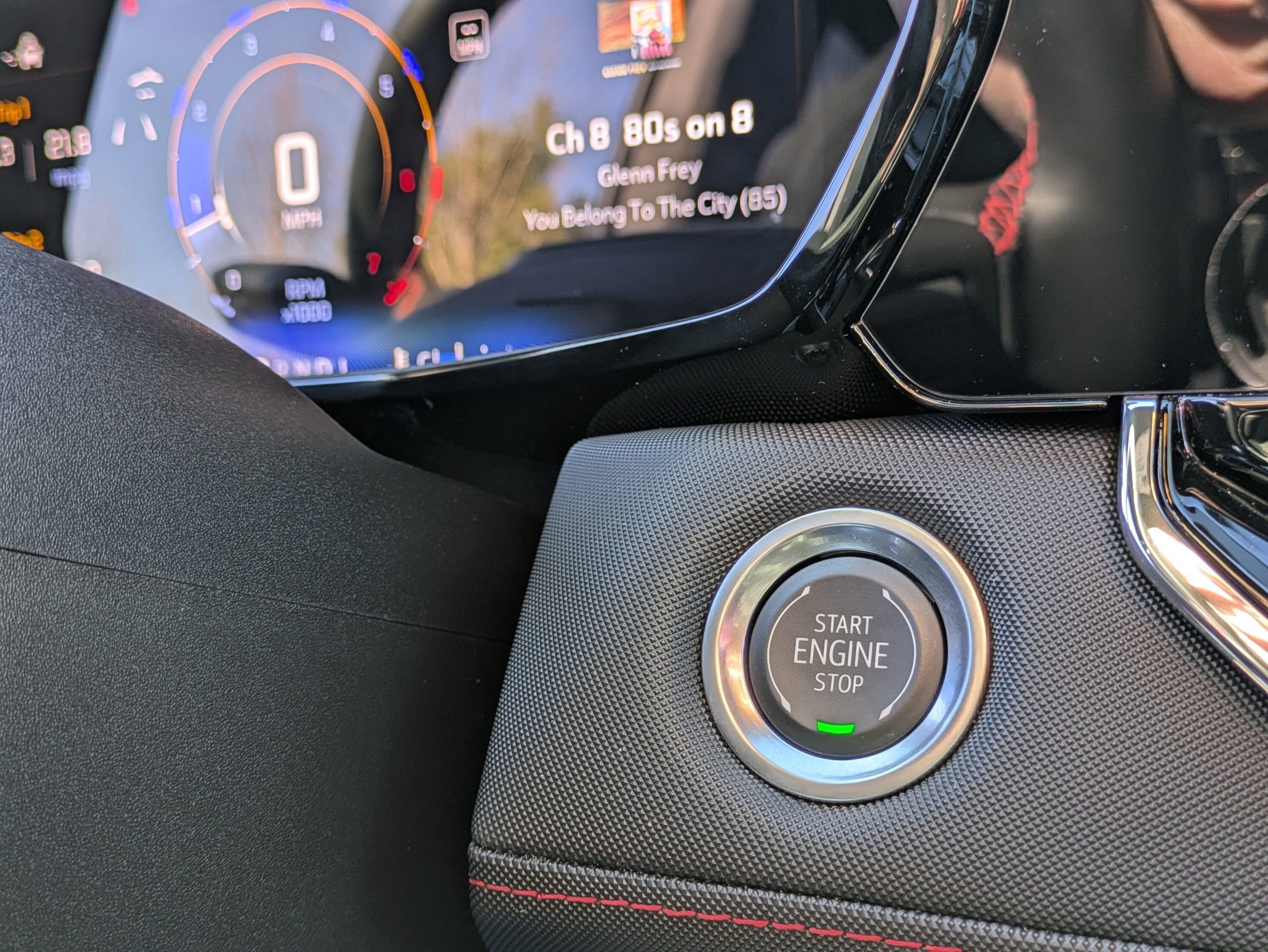 Used 2025 Chevrolet Colorado Z71 w/ Technology Package image 25