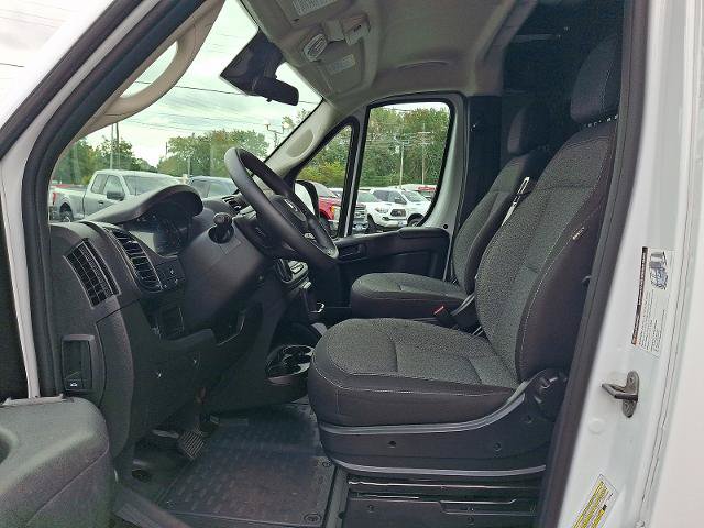 Used 2025 RAM ProMaster 2500 w/ U-Haul Equipment Group FWD image 13