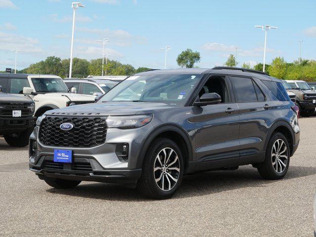 Certified 2026 Ford Explorer ST-Line AWD/4WD image 8