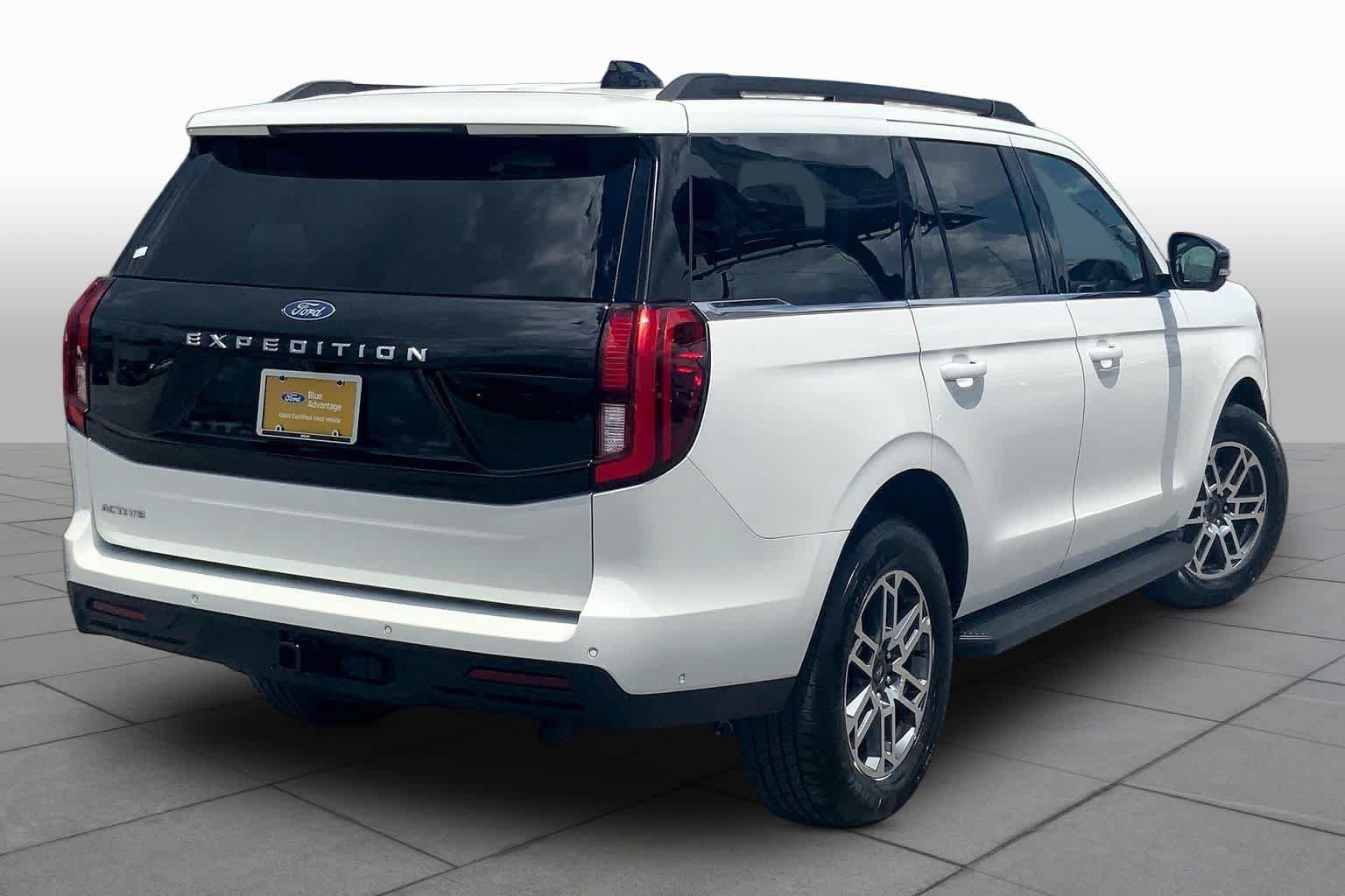 Certified 2025 Ford Expedition Active RWD image 13
