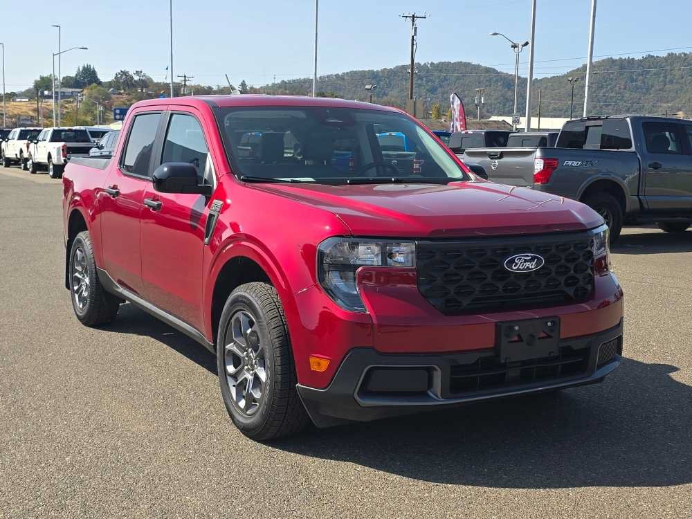 Certified 2025 Ford Maverick XLT w/ XLT Luxury Package FWD image 18