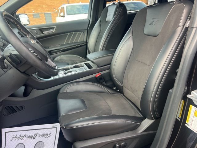 Certified 2023 Ford Edge ST image 21