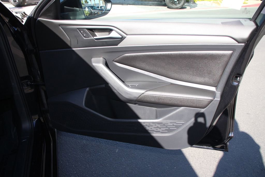 Used 2022 Volkswagen Jetta S FWD image 28