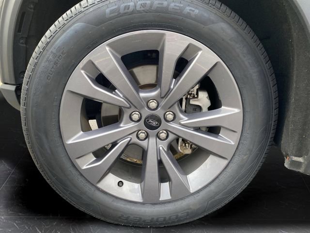 Certified 2022 Ford Explorer XLT w/ Equipment Group 202A image 35