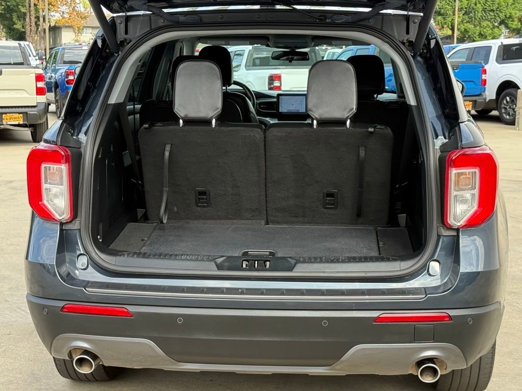 Certified 2022 Ford Explorer XLT w/ Equipment Group 202A image 17