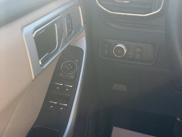 Certified 2021 Ford Explorer Limited w/ Hybrid Equipment Group 310A AWD/4WD image 20