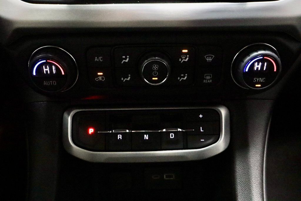 Used 2023 GMC Acadia SLE image 30