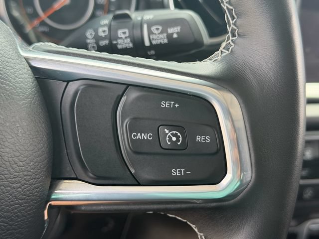 Used 2023 Jeep Wrangler Unlimited Sahara w/ Cold Weather Group AWD/4WD image 21