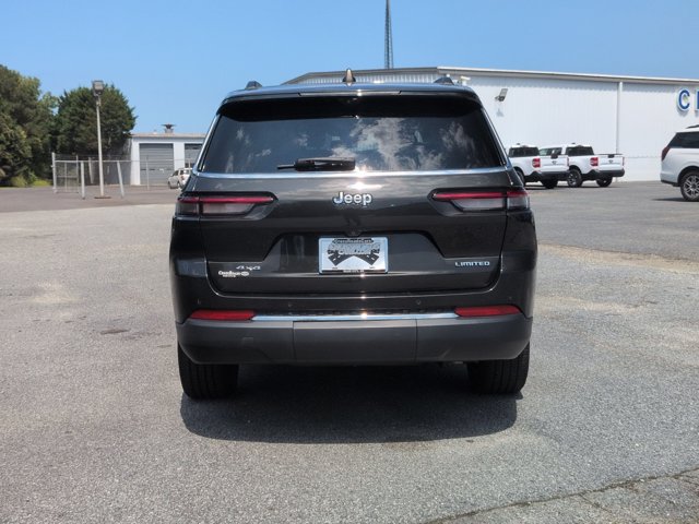 Used 2023 Jeep Grand Cherokee L Limited w/ Luxury Tech Group II AWD/4WD image 5