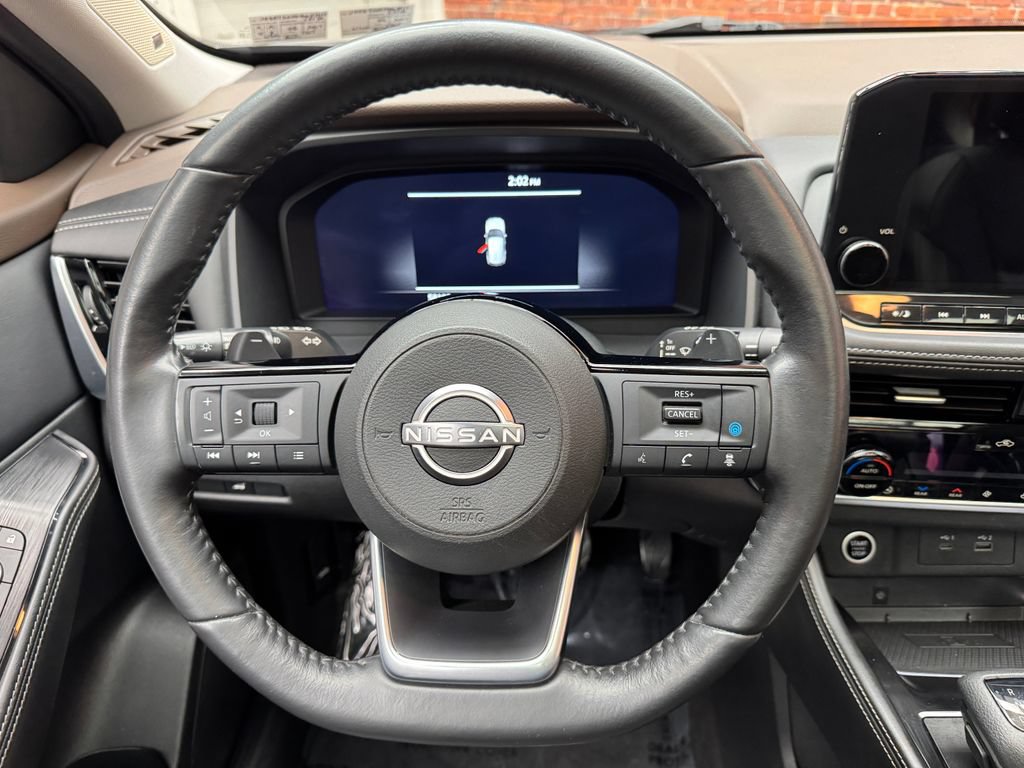 Used 2022 Nissan Rogue Platinum w/ Head-Up Display Package AWD/4WD image 14