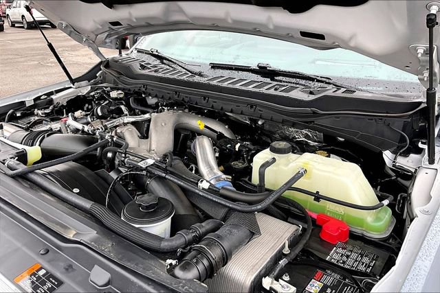 Certified 2025 Ford F250 Platinum w/ FX4 Off-Road Package image 34