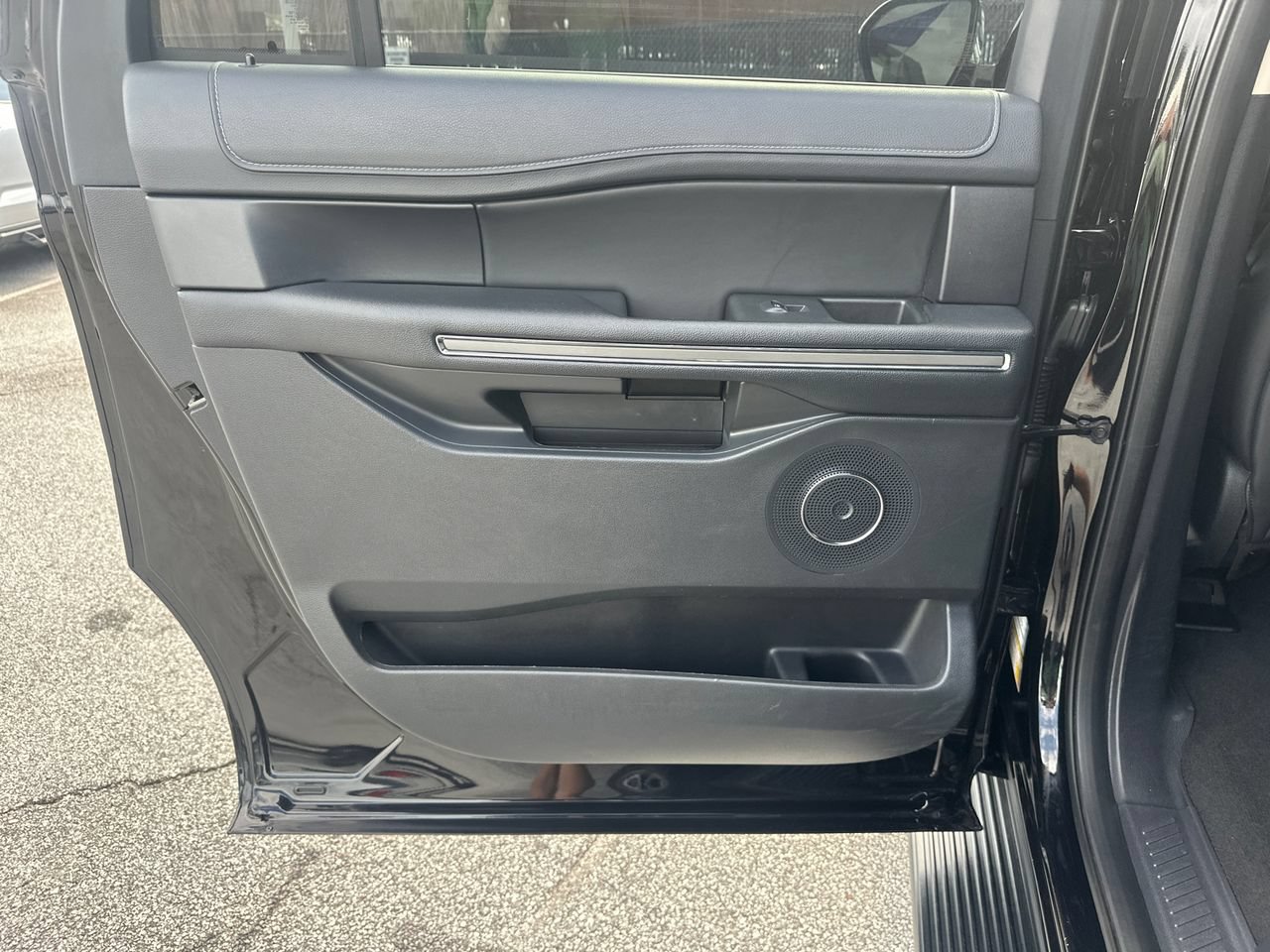 Certified 2024 Ford Expedition Max XLT RWD image 24