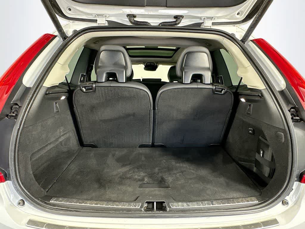 Used 2022 Volvo XC90 T6 Momentum w/ Protection Package Premier AWD/4WD image 20
