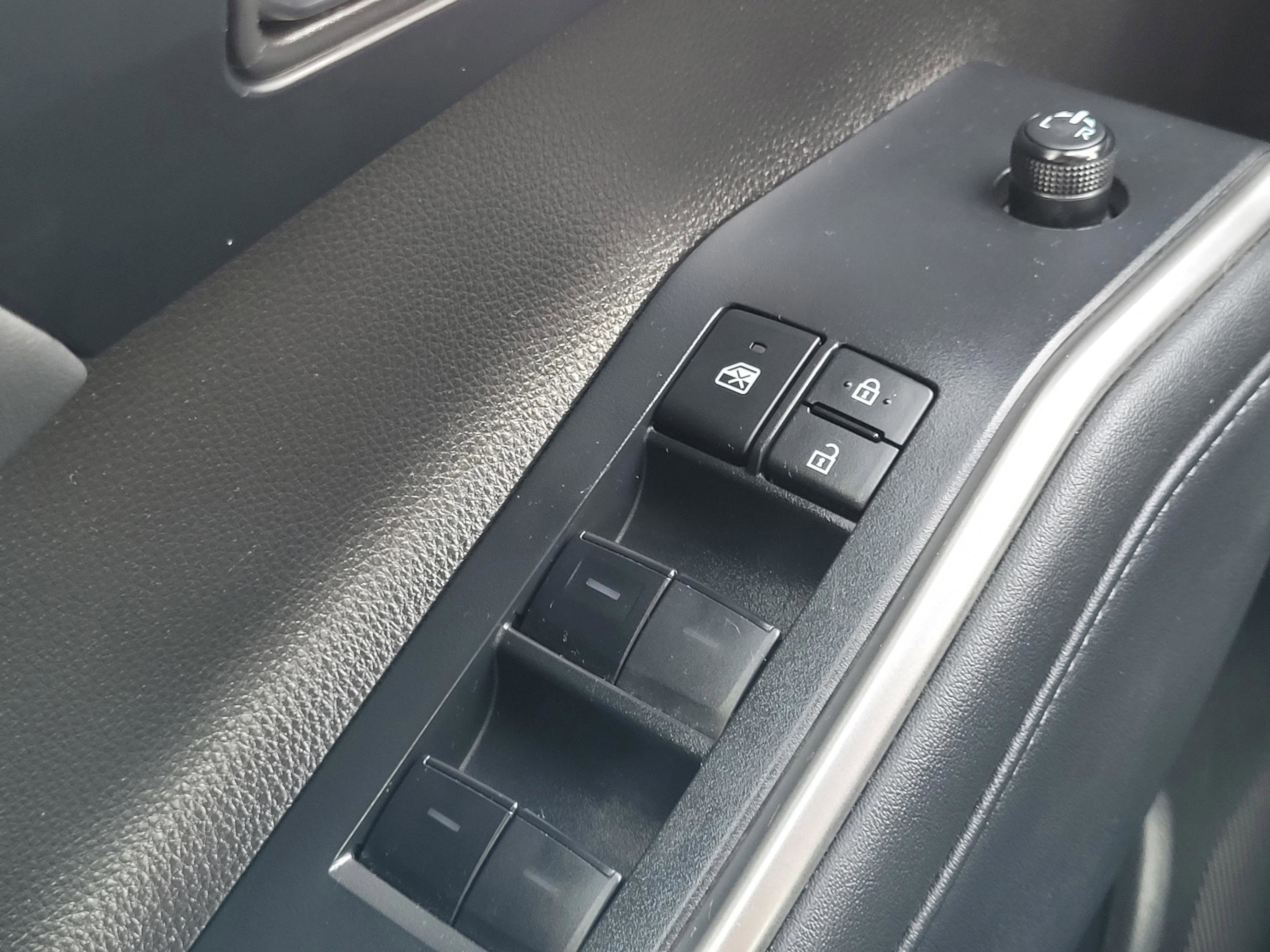 Used 2022 Toyota Highlander XSE image 21