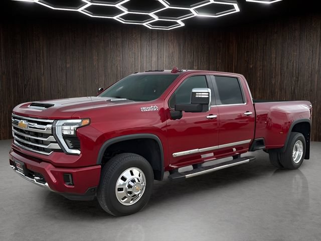 Used 2024 Chevrolet Silverado 3500 High Country AWD/4WD image 3