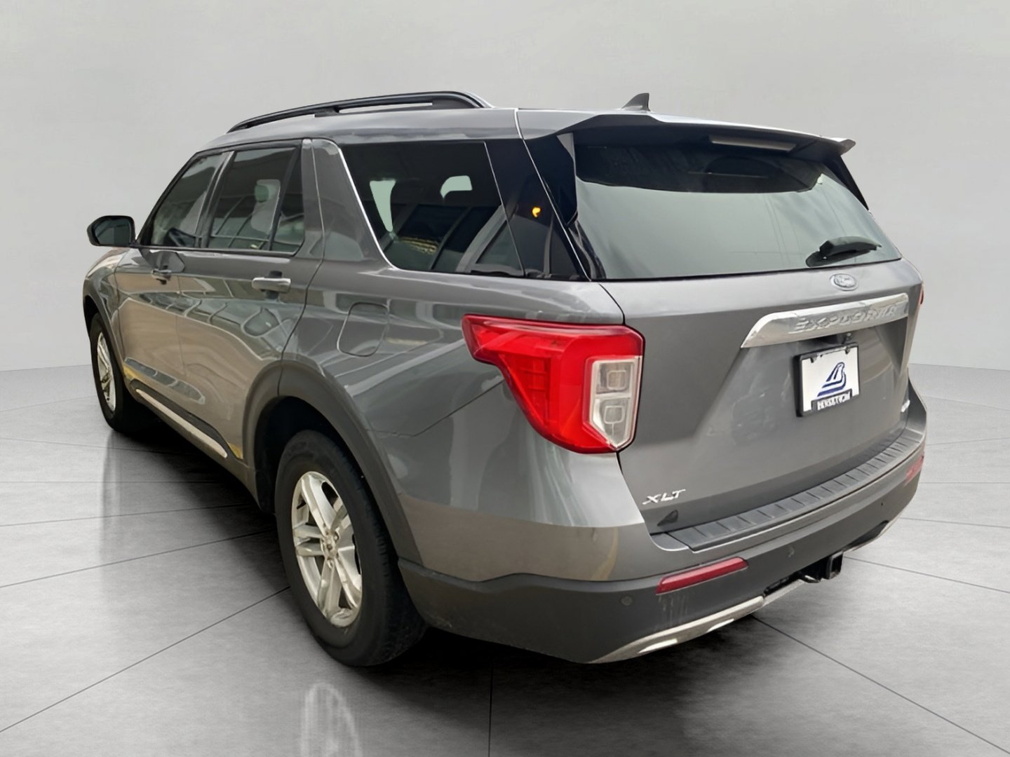 Certified 2023 Ford Explorer XLT w/ Equipment Group 202A image 8