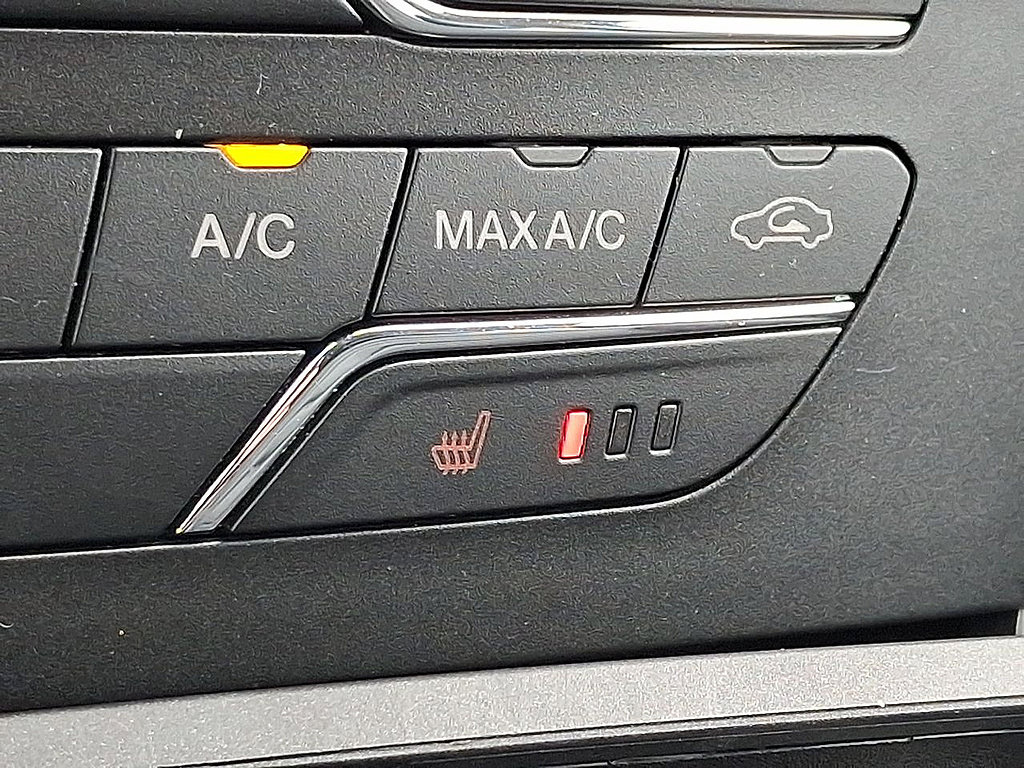 Certified 2020 Ford Edge SEL FWD image 19