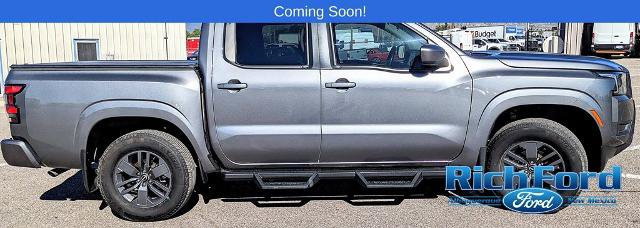 Used 2025 Nissan Frontier SV AWD/4WD image 2
