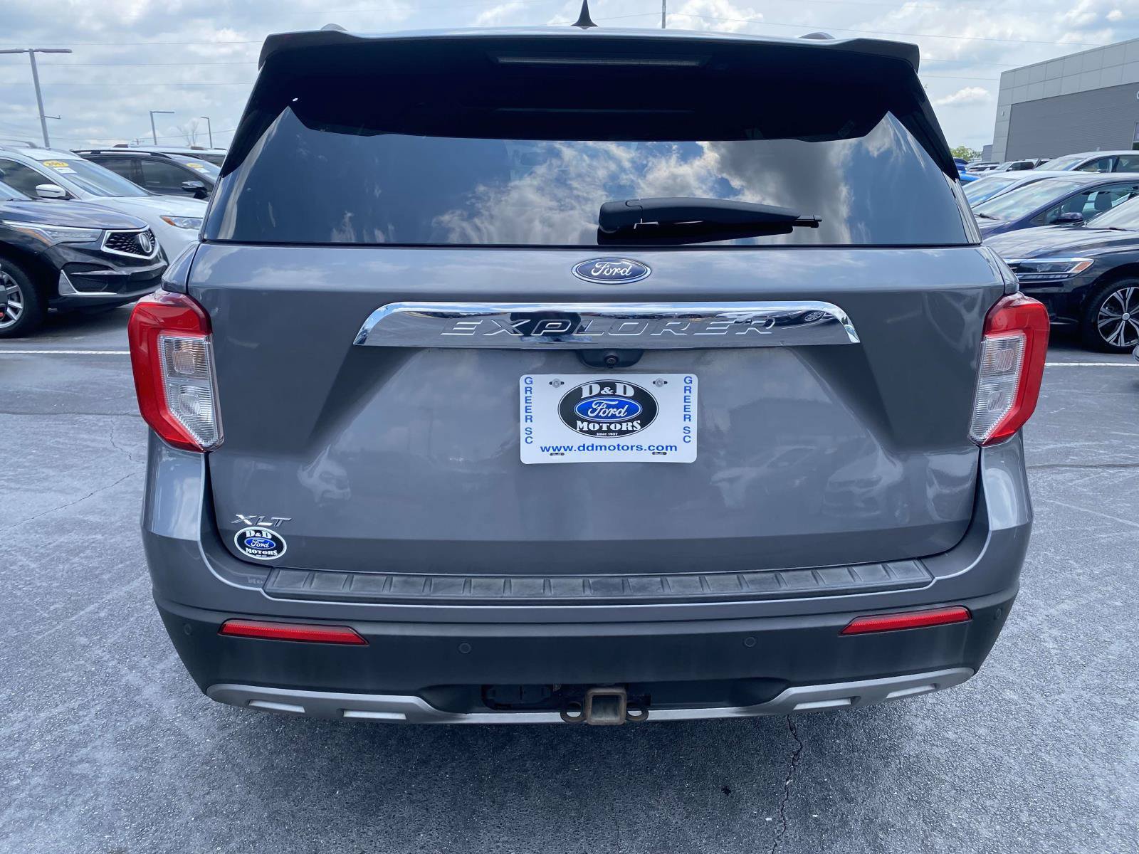 Certified 2021 Ford Explorer XLT w/ Equipment Group 202A RWD image 6
