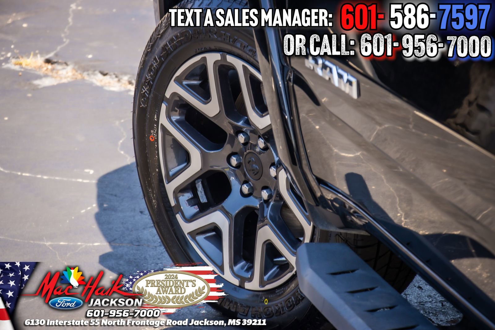 Used 2025 RAM 1500 Laramie AWD/4WD image 4