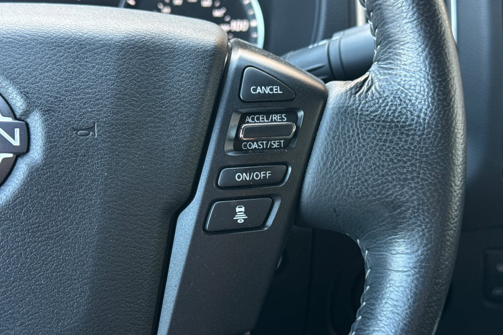 Used 2022 Nissan Frontier SV image 28