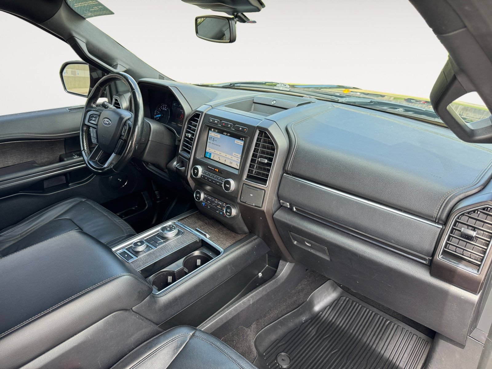 Certified 2019 Ford Expedition Limited w/ Equipment Group 301A AWD/4WD image 15