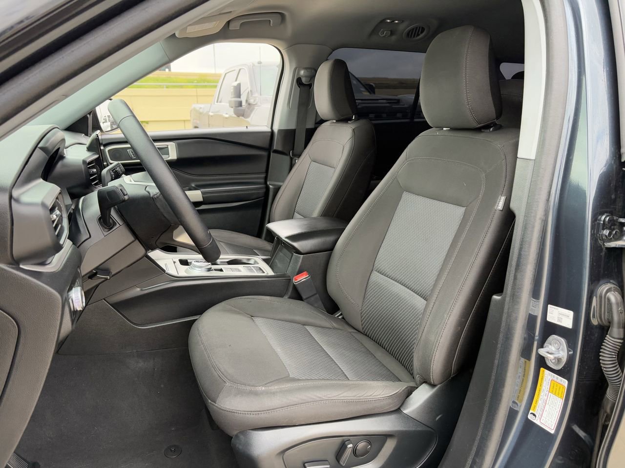 Certified 2023 Ford Explorer XLT image 25