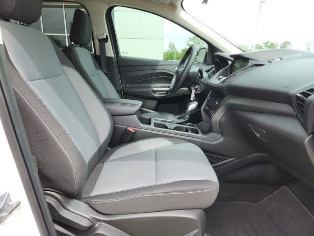 Certified 2018 Ford Escape SE w/ SE Sync 3 Package image 13