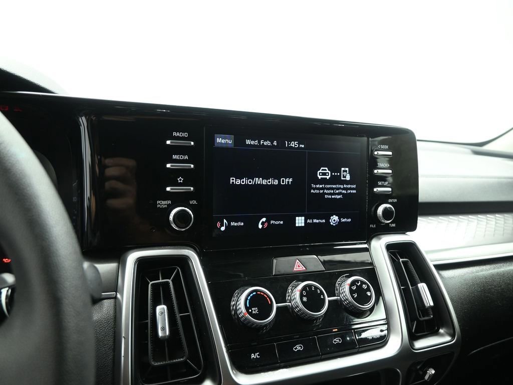 Used 2023 Kia Sorento LX image 41