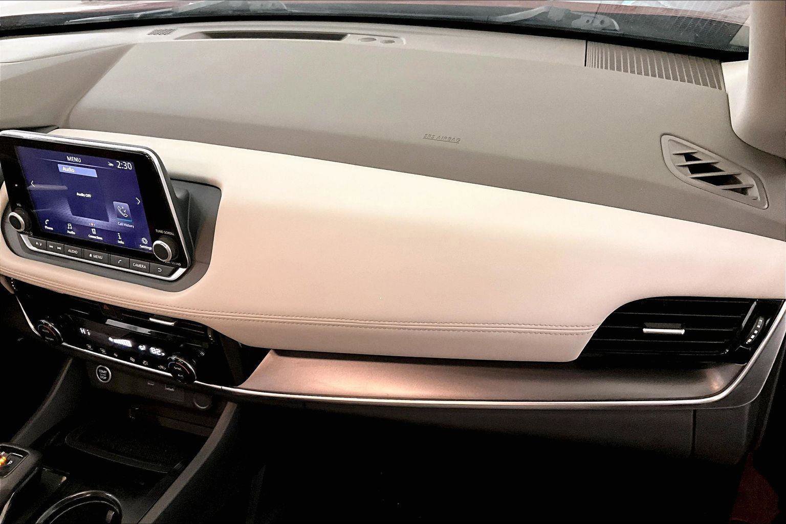 Used 2021 Nissan Rogue SV image 15