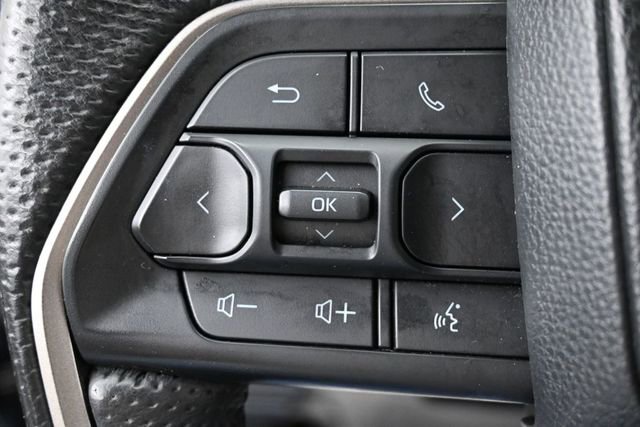Used 2024 Toyota Tacoma TRD Off-Road AWD/4WD image 20