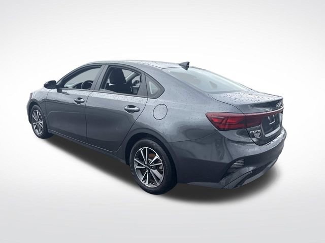 Used 2024 Kia Forte LXS FWD image 3