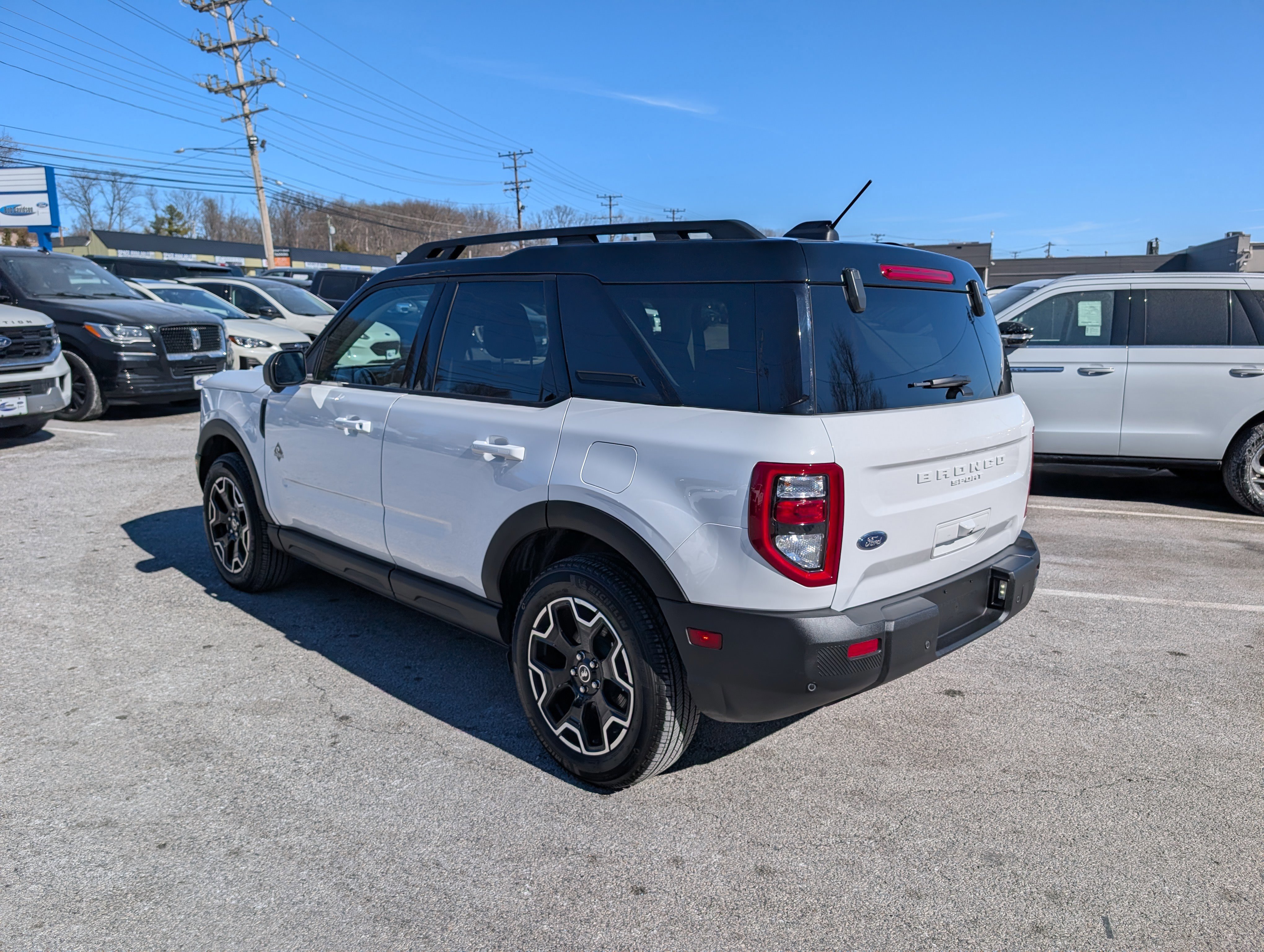 Certified 2025 Ford Bronco Sport Outer Banks w/ Outer Banks Tech Package+ image 5