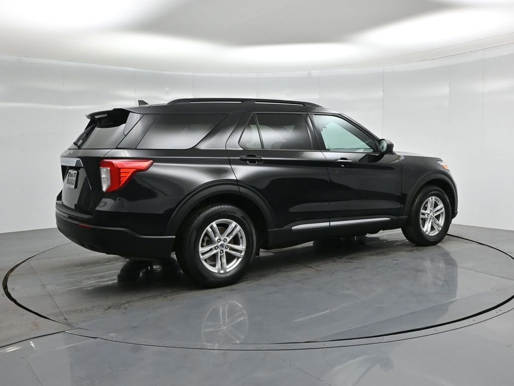 Certified 2022 Ford Explorer XLT image 11