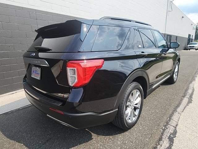 Certified 2023 Ford Explorer XLT w/ Equipment Group 202A AWD/4WD image 6