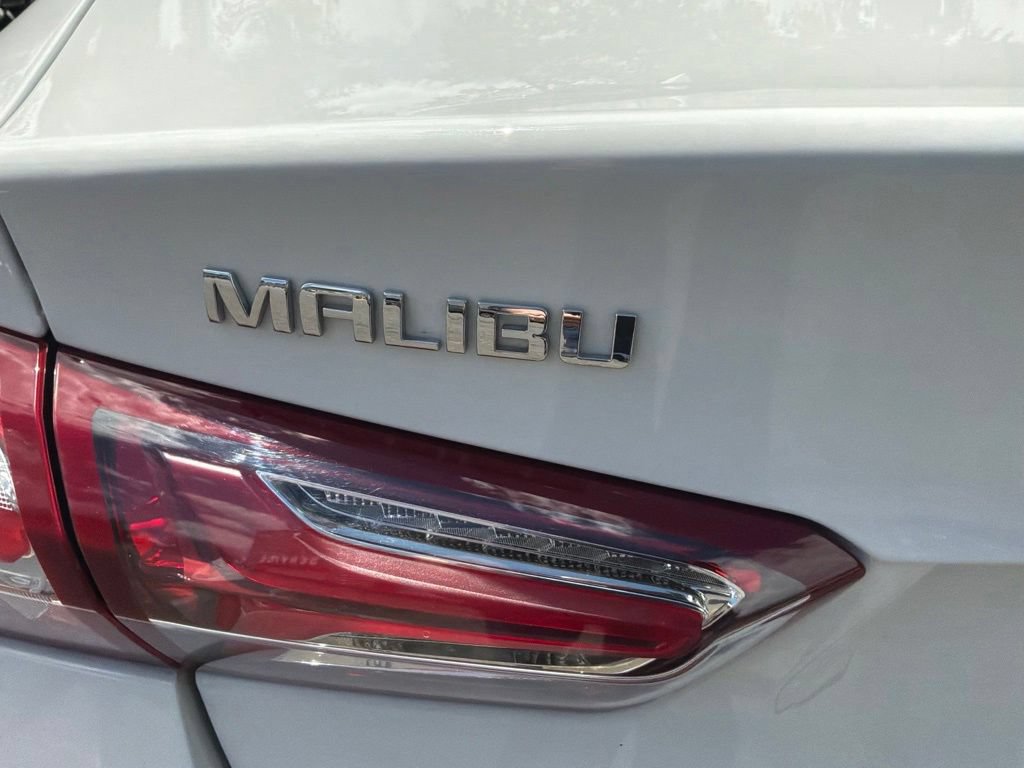 Used 2022 Chevrolet Malibu LT FWD image 23