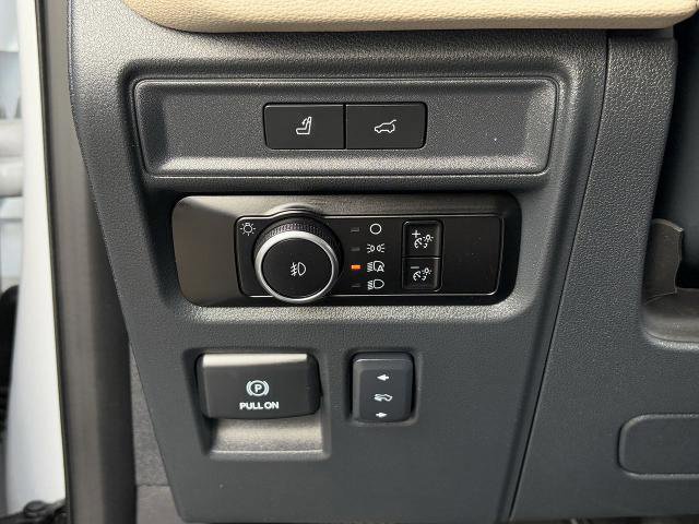 Certified 2024 Ford Expedition Limited image 26