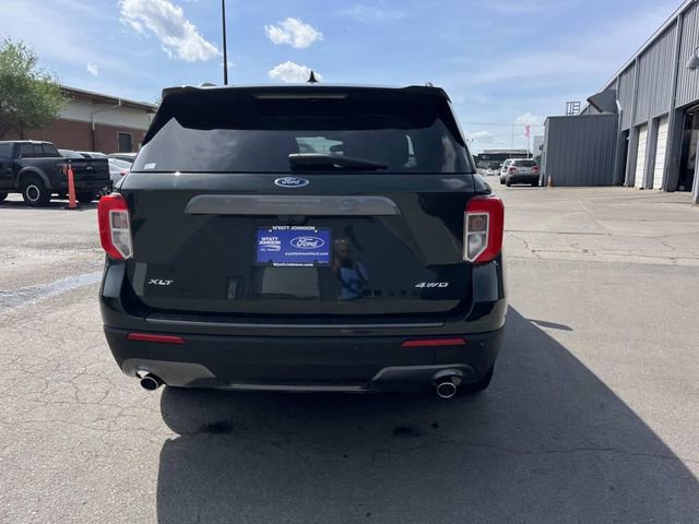 Certified 2024 Ford Explorer XLT w/ Equipment Group 202A image 4