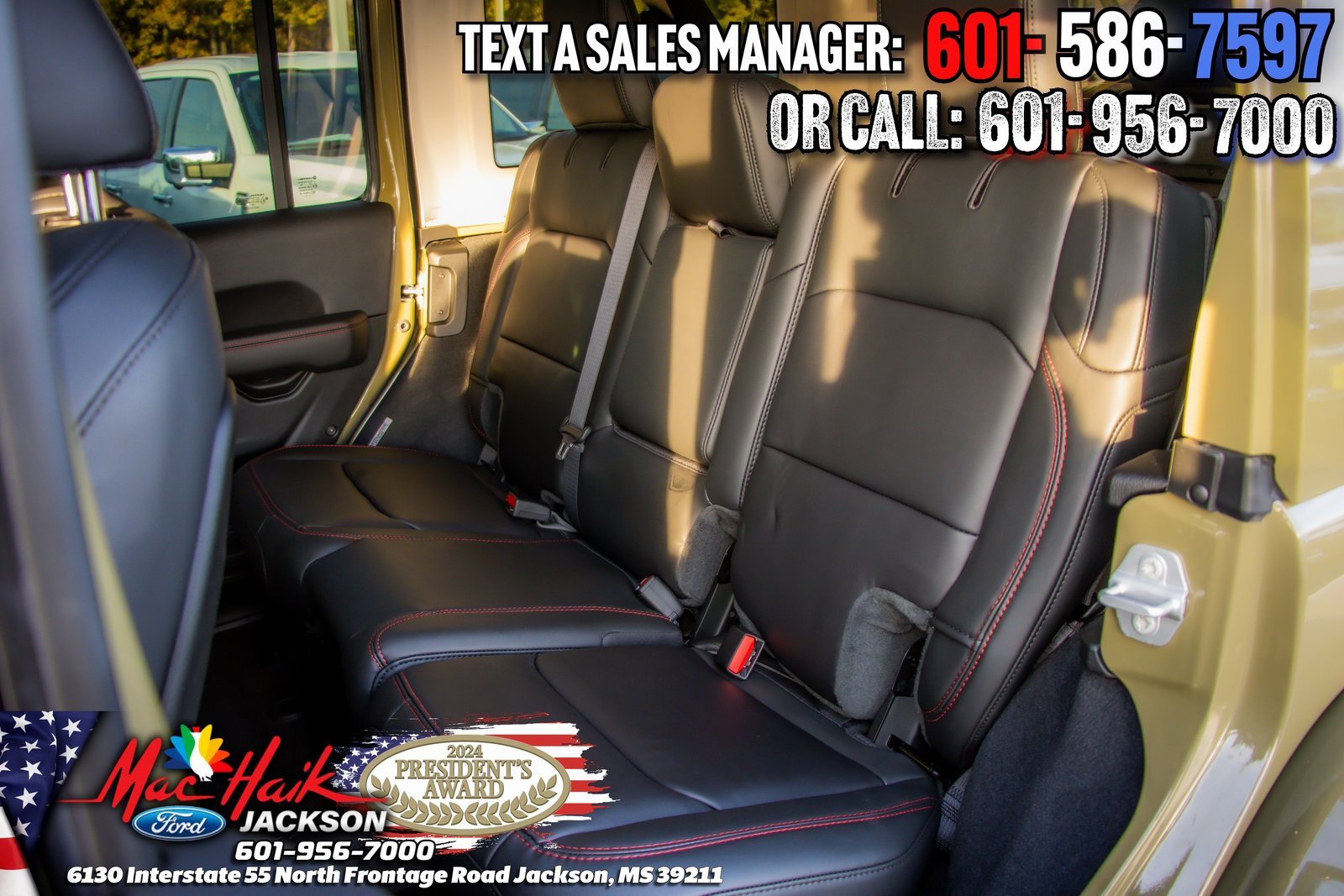 Used 2025 Jeep Wrangler Unlimited Rubicon w/ XTREMEE 35" Tire Package image 15