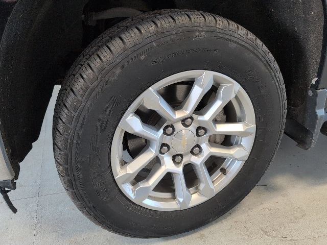 Used 2022 Chevrolet Silverado 1500 LT AWD/4WD image 7