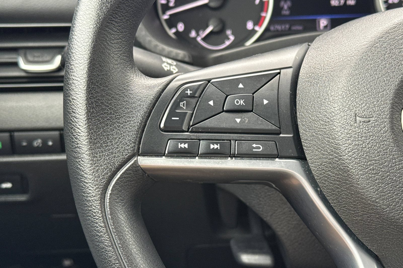 Used 2024 Nissan Sentra SV w/ Trunk Package FWD image 19