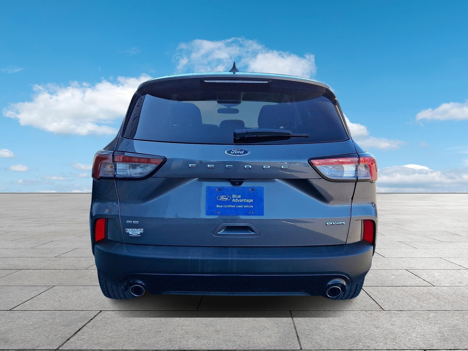 Certified 2022 Ford Escape SE w/ SE Sport Appearance Package image 3