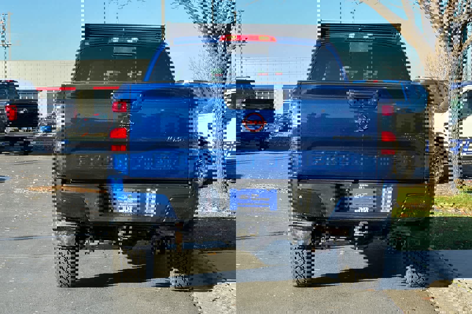 Used 2023 Nissan Frontier PRO-4X w/ Pro-4X Premium Package image 4