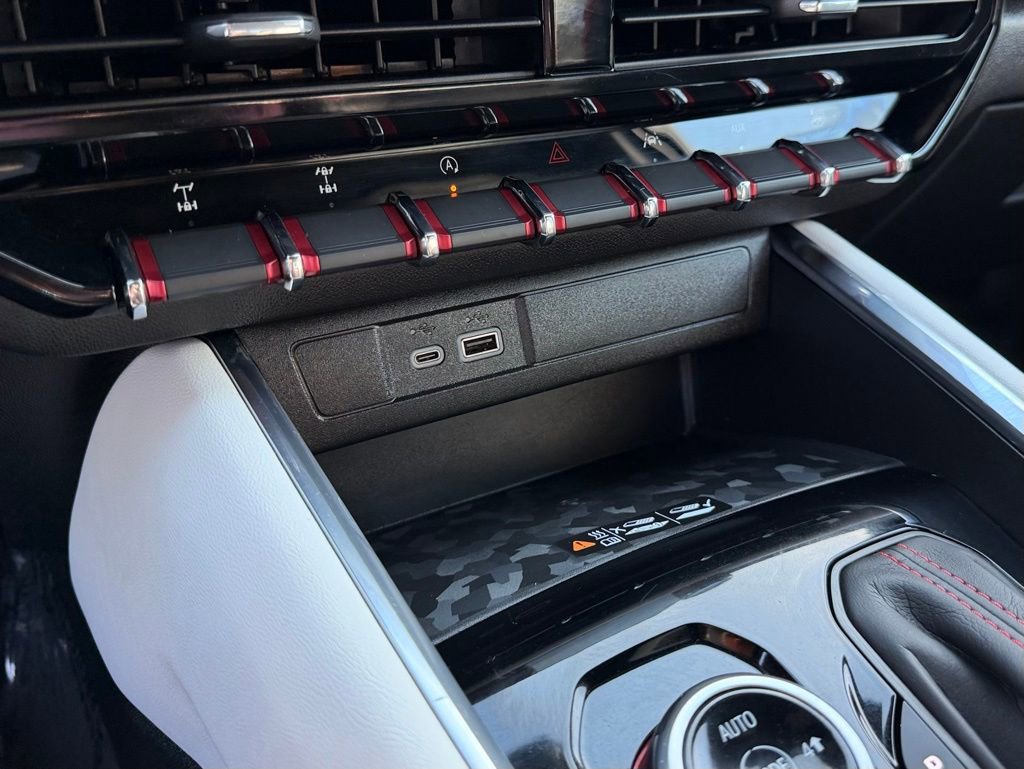 Used 2023 GMC Canyon AT4X w/ Edition 1 image 25