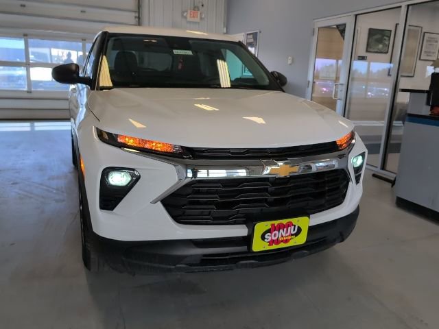 Certified 2025 Chevrolet TrailBlazer LS w/ LS Convenience Package AWD/4WD image 33