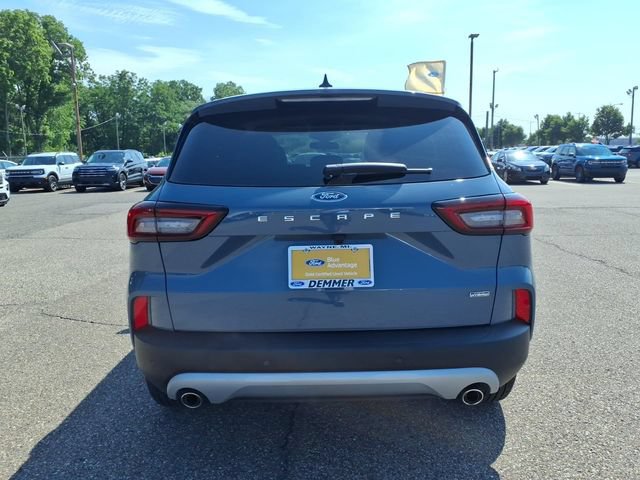 Certified 2025 Ford Escape SE FWD image 6