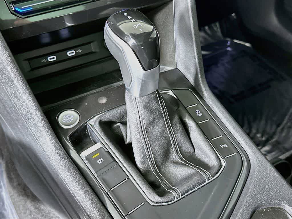 Used 2023 Volkswagen Tiguan SE R-Line FWD image 19