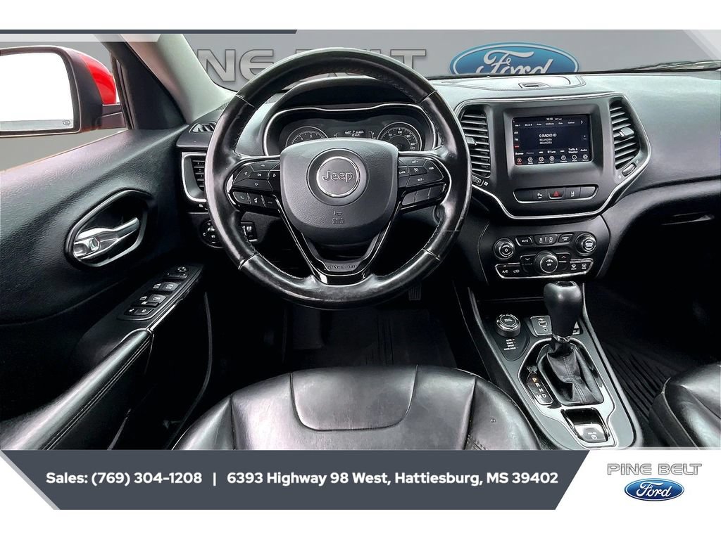 Used 2021 Jeep Cherokee Latitude Plus AWD/4WD image 7