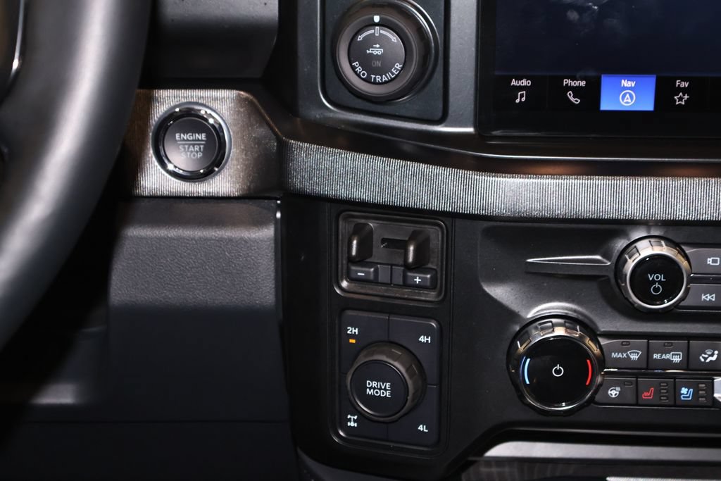 Certified 2025 Ford F350 4x4 Crew Cab Super Duty image 30